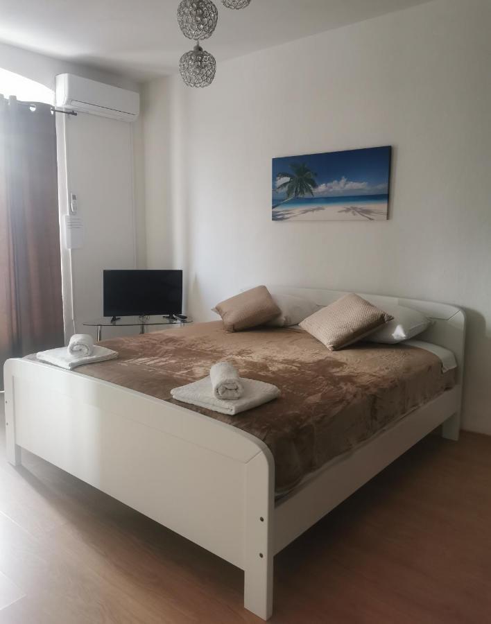 Apartment Matovina Zadar Bagian luar foto
