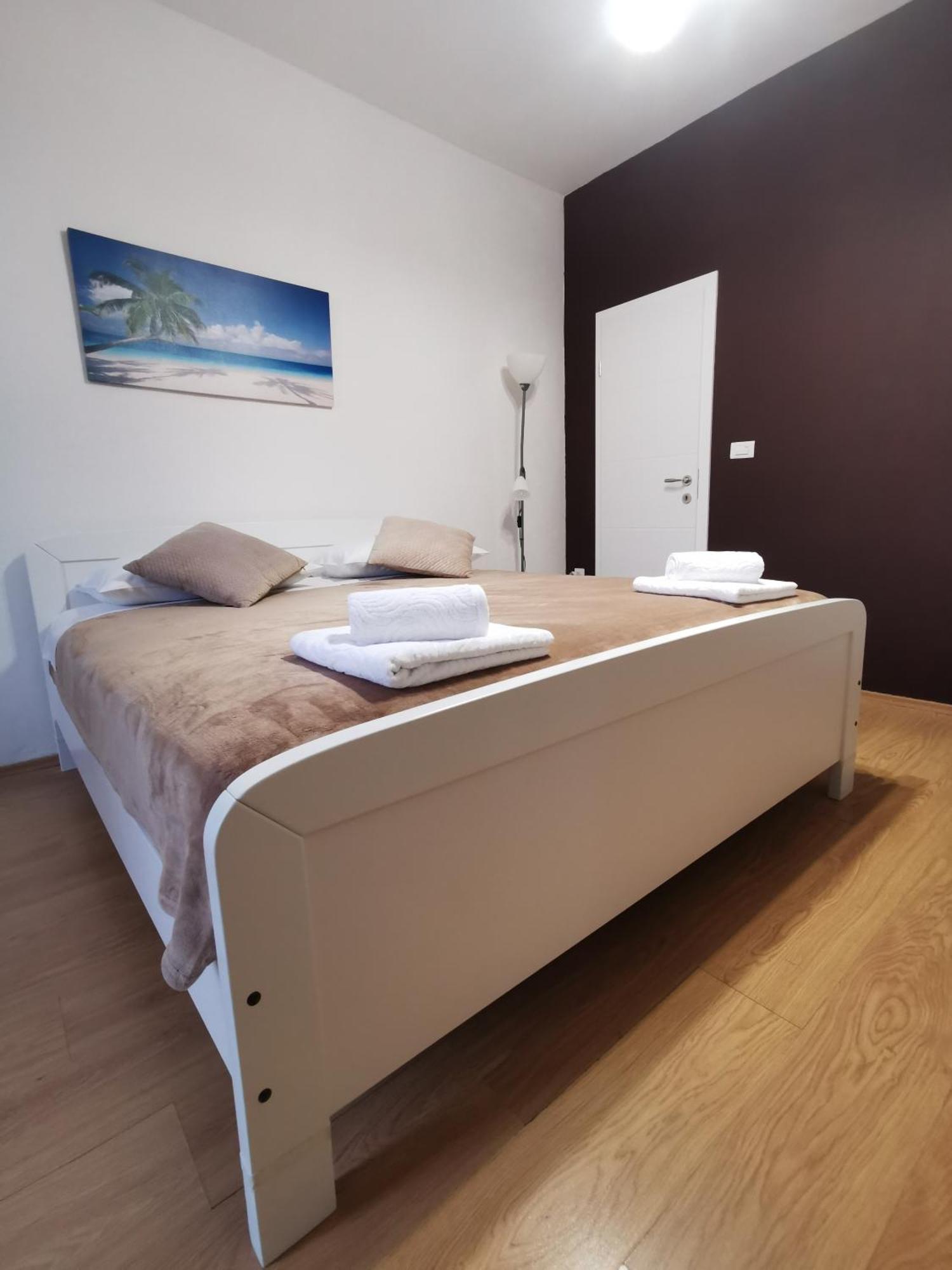 Apartment Matovina Zadar Bagian luar foto